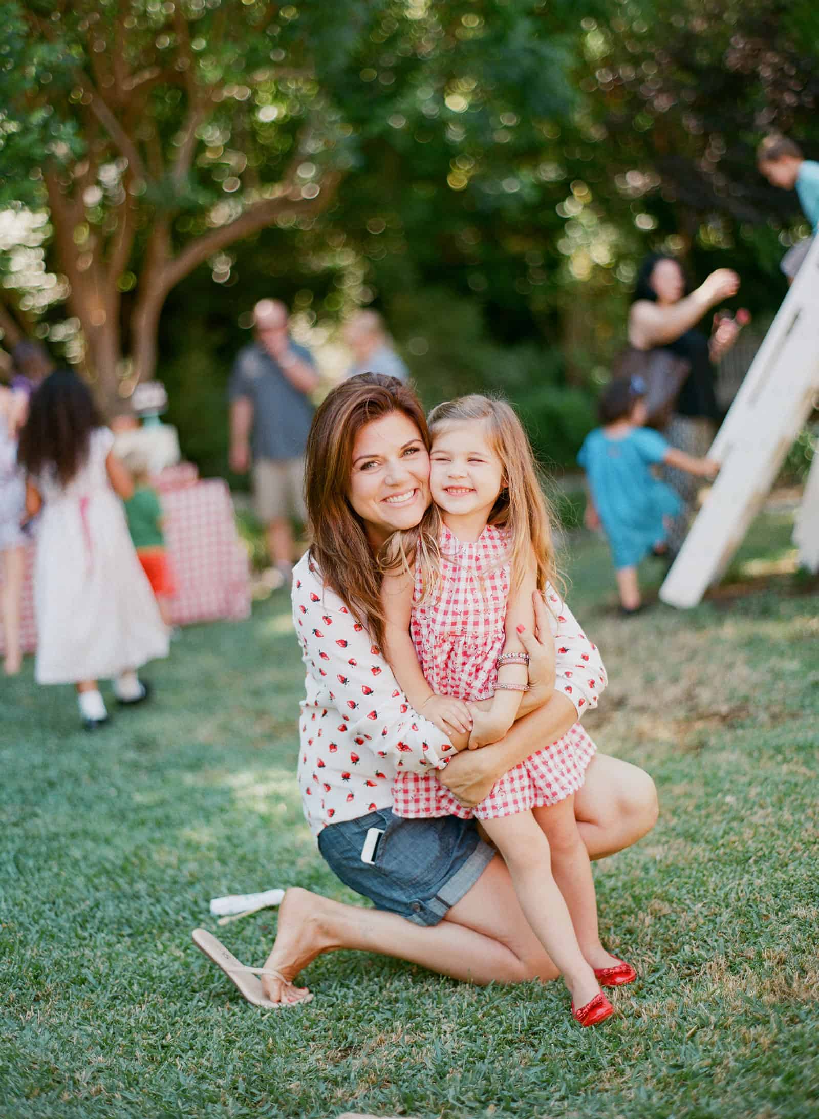 Strawberry Sweet - A Birthday Celebration by Tiffani Thiessen. Photos by Elizabeth Messina