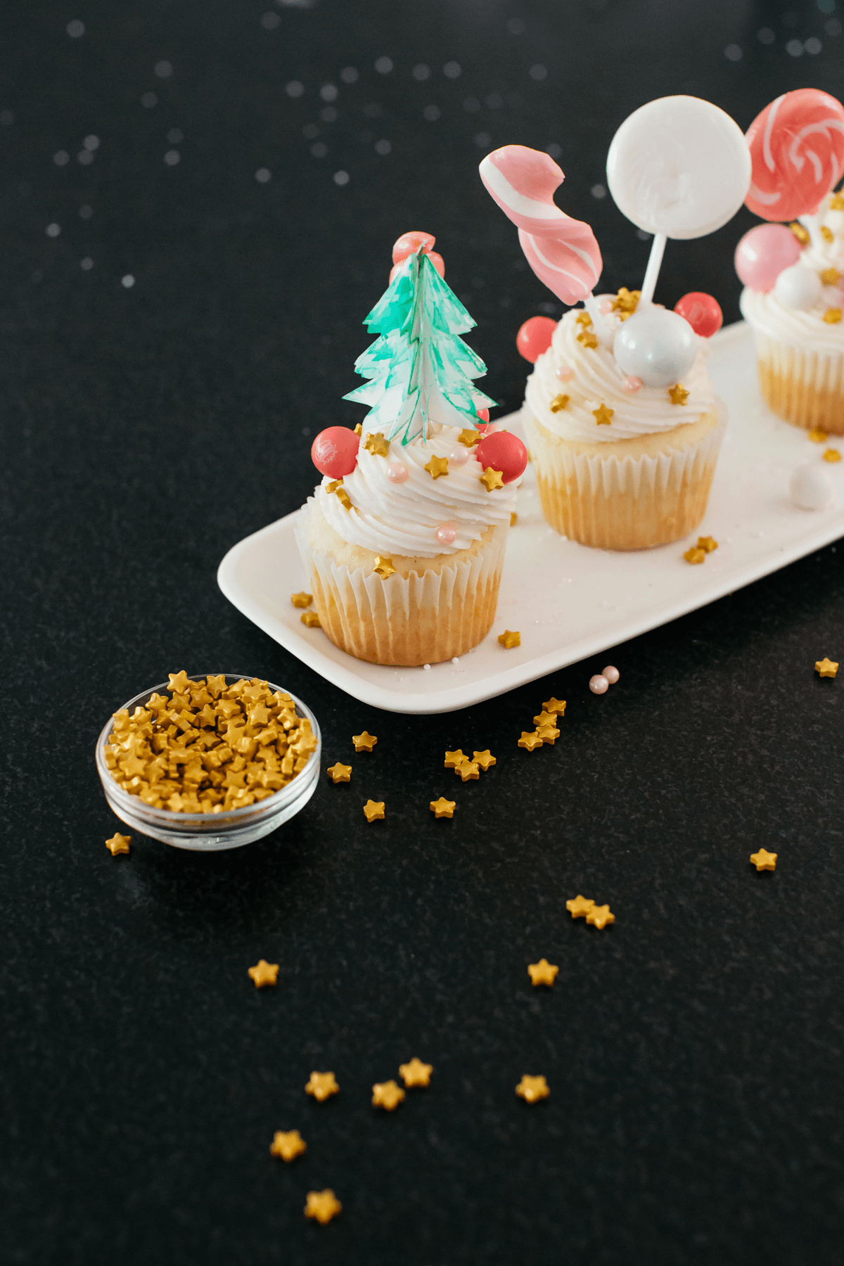 Christmas cupcakes by Jenny Keller and Tiffani Thiessen
